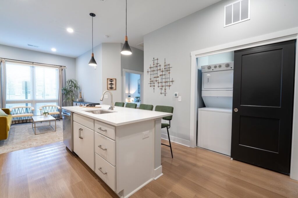 1-bed-QT_BuildingJ_Unit-109_06